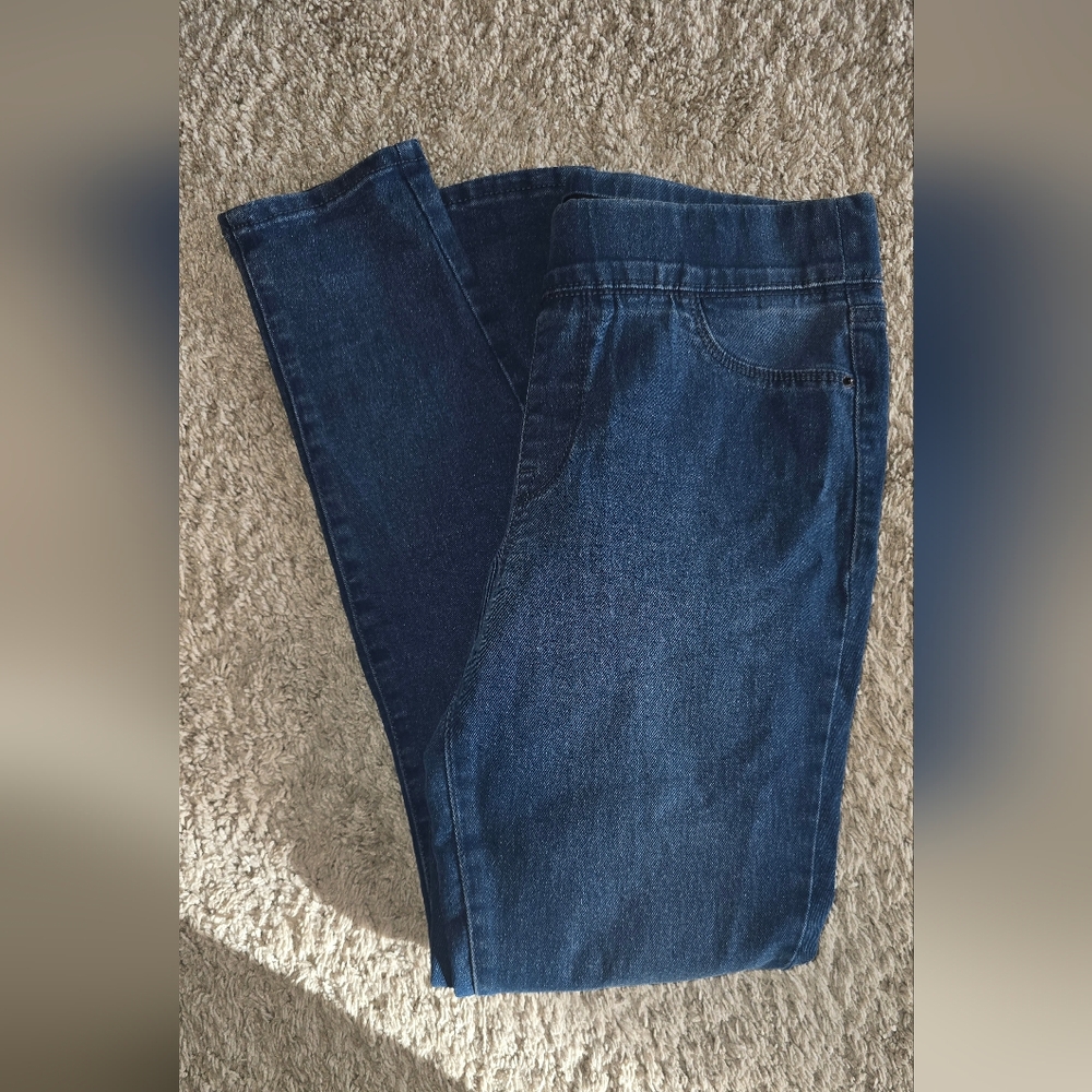 Old Navy Size 8 Mid Rise Women's Stretch Pull on Jeans